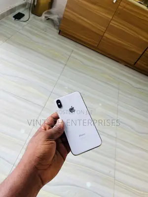 Apple iPhone X 64 GB Silver