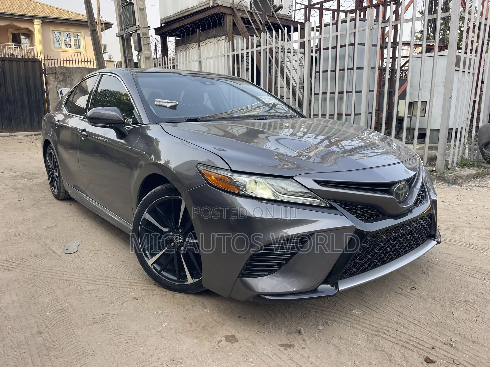 Toyota Camry 2019 Gray