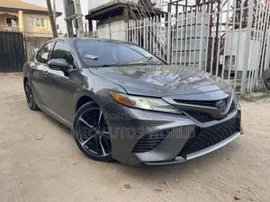Toyota Camry 2019 Gray