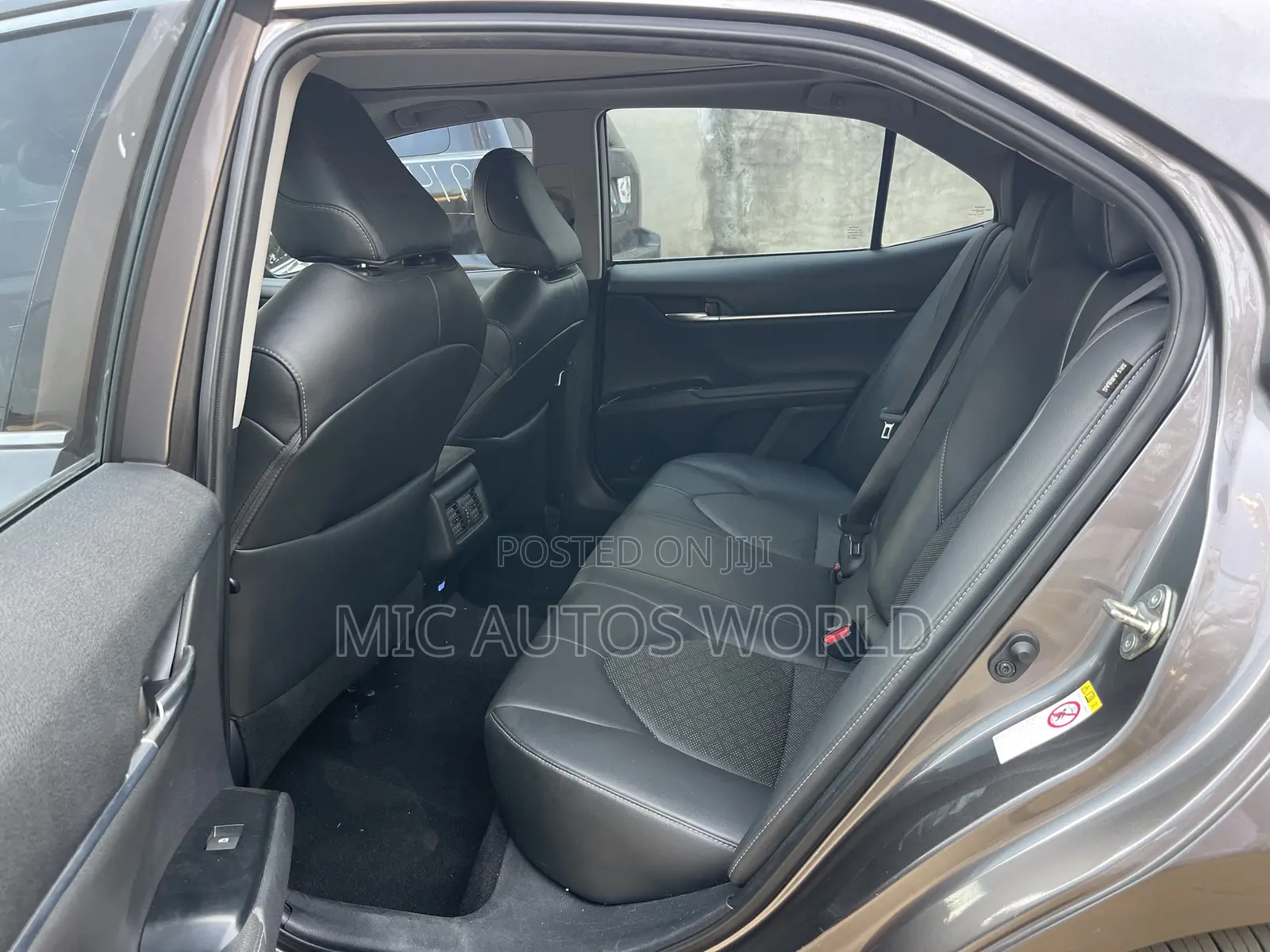 Toyota Camry 2019 Gray