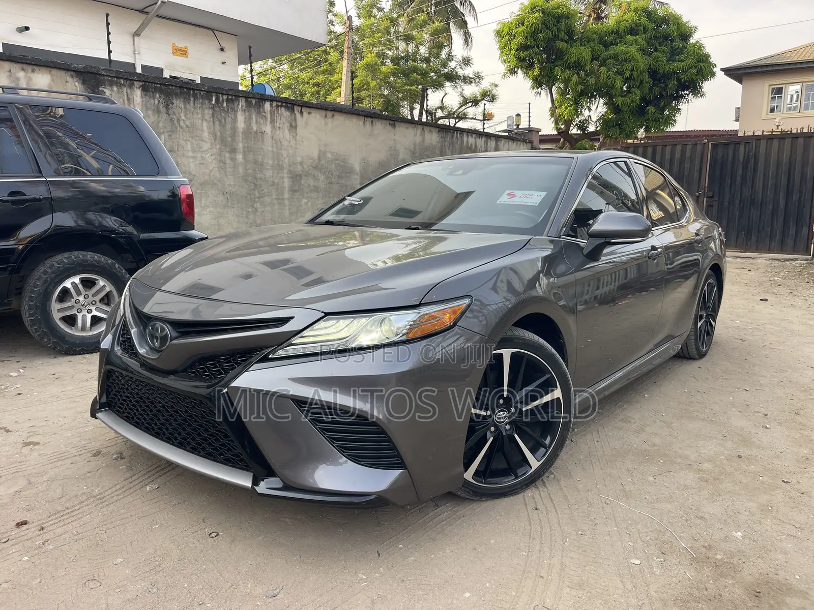 Toyota Camry 2019 Gray
