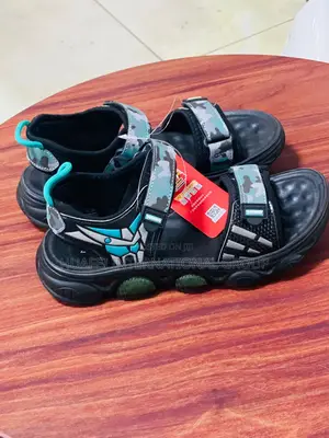 Kids Camouflage Sandals Age 10-12