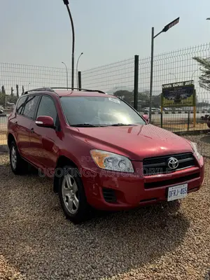 Toyota RAV4 2010 Red