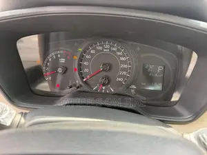New Toyota Corolla LE 2023 Silver