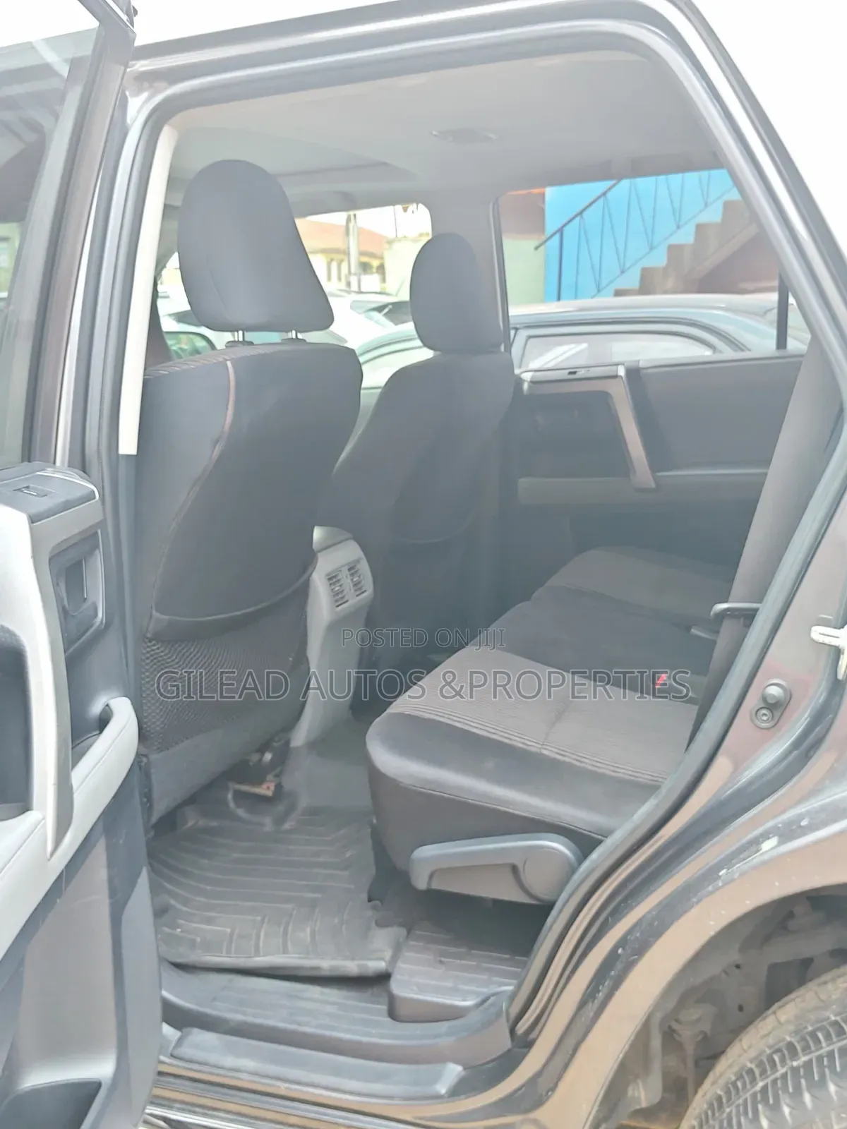 Toyota 4-Runner SR5 4WD 2012 Gray