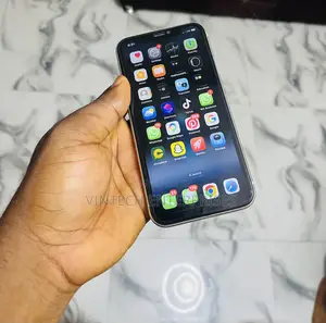 Apple iPhone 11 128 GB White
