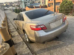 Toyota Camry LE 4dr Sedan (2.4L 4cyl 5A) 2007 Gold