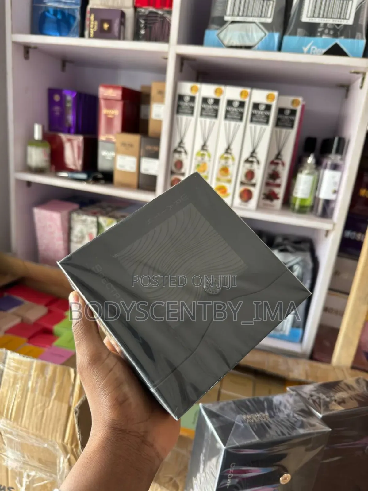 Spectre Ghost French Avenue