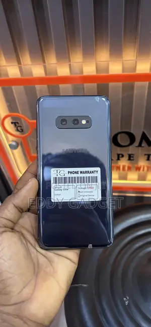 Samsung Galaxy S10e 128 GB Blue
