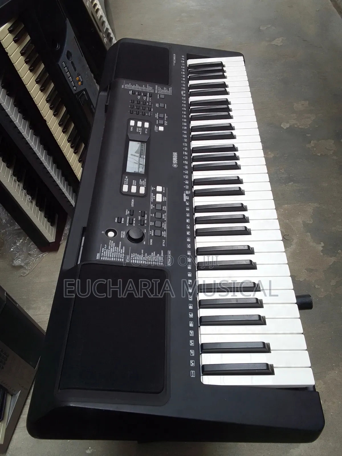 Yamaha PSR-E363 61-Key Portable Keyboard – Clear Sound.