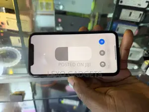 Apple iPhone XR 64 GB Black