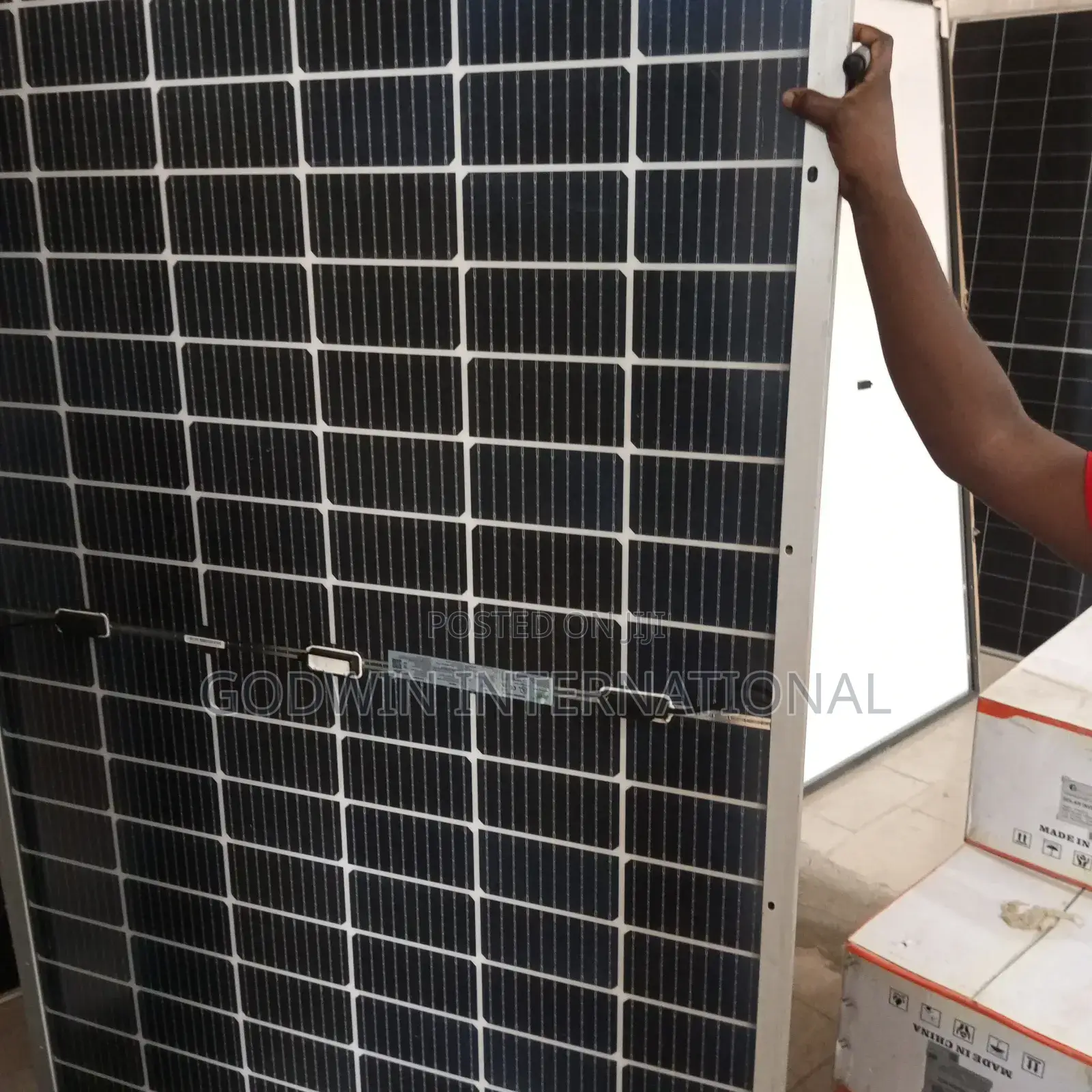 Solar Panel Ginko 650watt Panel