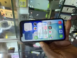 Apple iPhone 11 64 GB Black