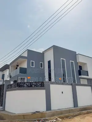 4bdrm Duplex in Zoe Oluyole Estate for sale