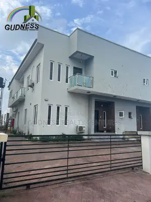 4bdrm Duplex in Lekki for rent