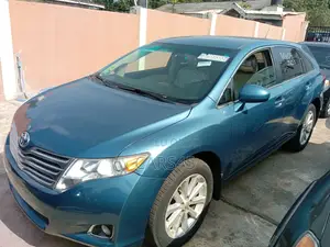 Toyota Venza 2010 Blue