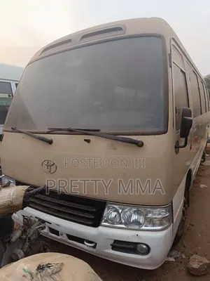 Toyota Coaster 2017 Beige