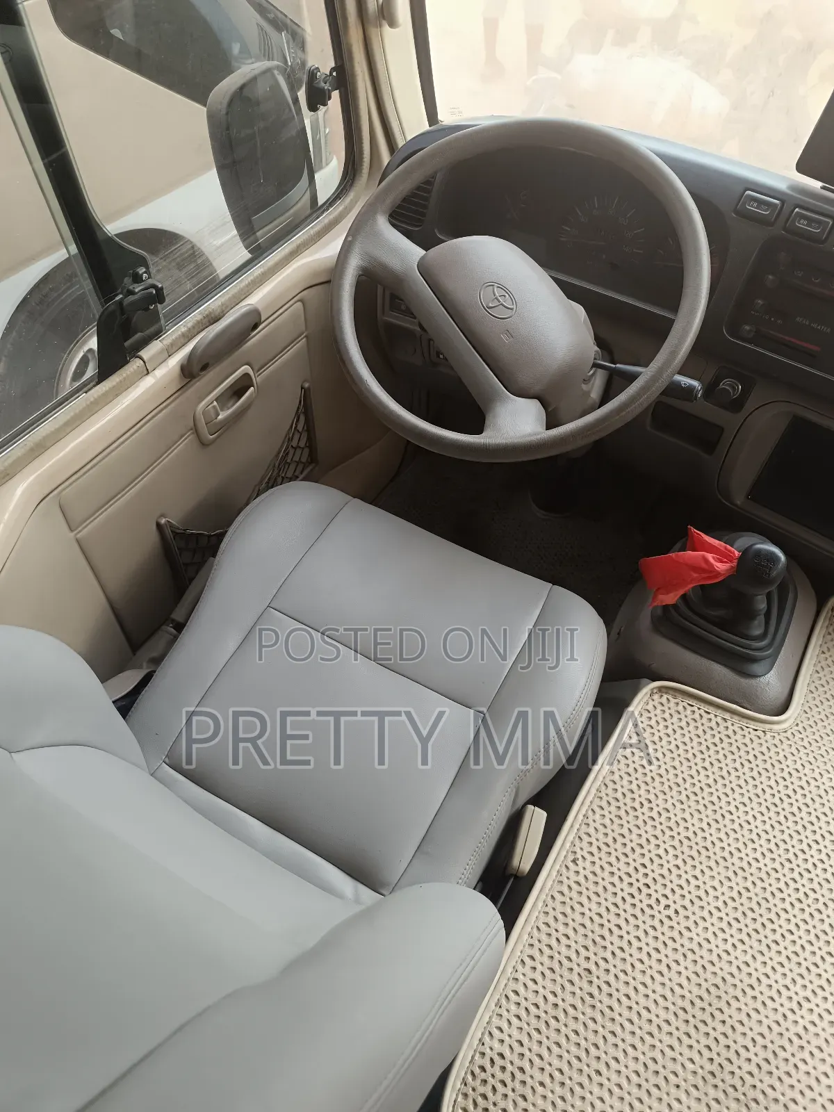 Toyota Coaster 2017 Beige