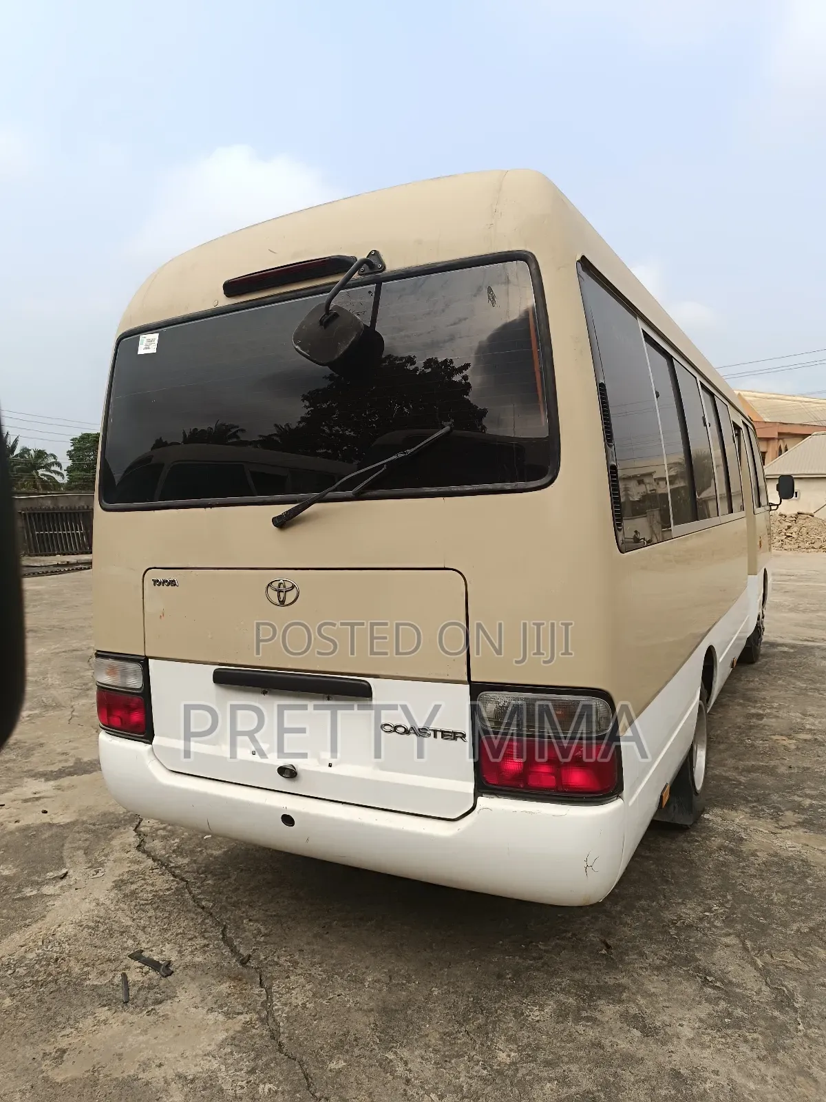 Toyota Coaster 2016 Beige