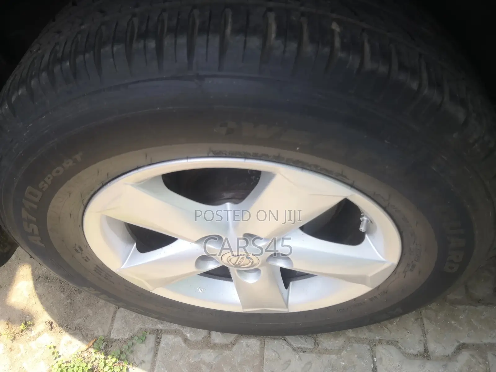 Nissan Rogue 2012 Silver