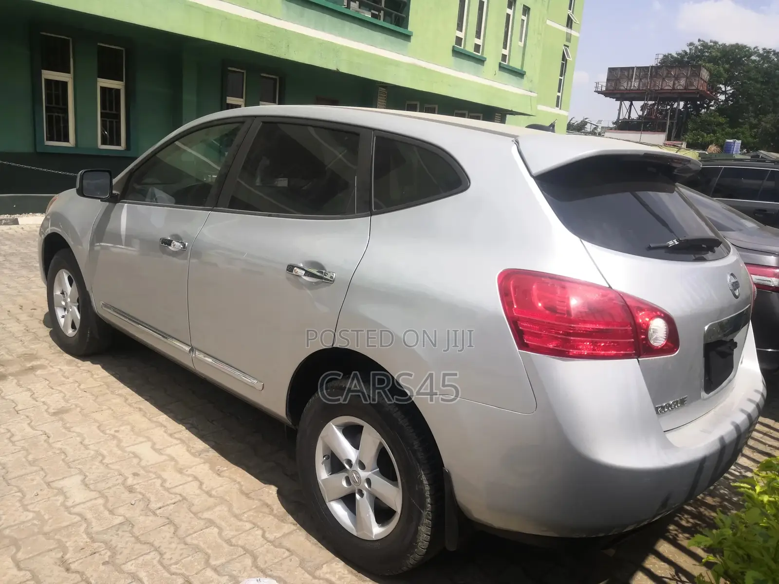 Nissan Rogue 2012 Silver