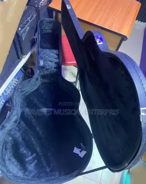Acoustic Guitar Hard Case