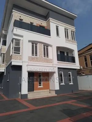 Furnished 7bdrm Duplex in Gowon Estate,, Egbeda for sale