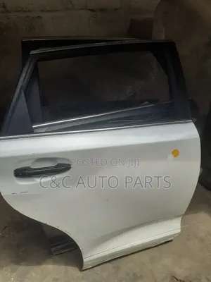 Toyota Venza Door 2012