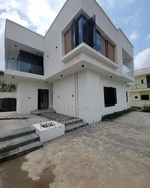 4bdrm Duplex in Basorun for sale