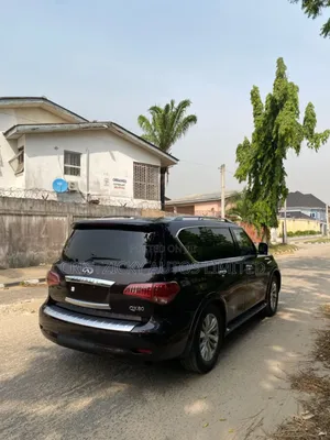 Infiniti QX80 2016 Red