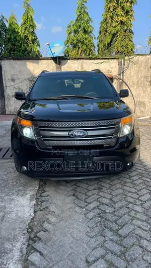 Ford Explorer Base 4dr FWD (3.5L 6cyl 6A) 2013 Black