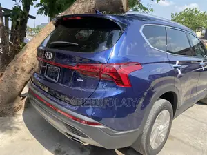 Hyundai Santa Fe SEL 2023 Blue
