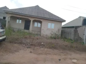 5bdrm Bungalow in By Ricemill Imota, Isiu for sale
