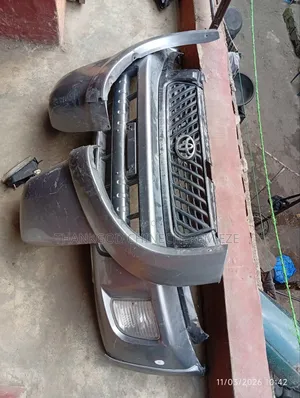 Complete Front and Back Bumper Rav4 2002 Model With Padded Is Availabl