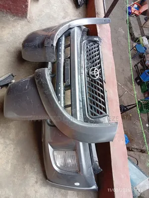 Complete Front and Back Bumper Rav4 2002 Model With Padded Is Availabl