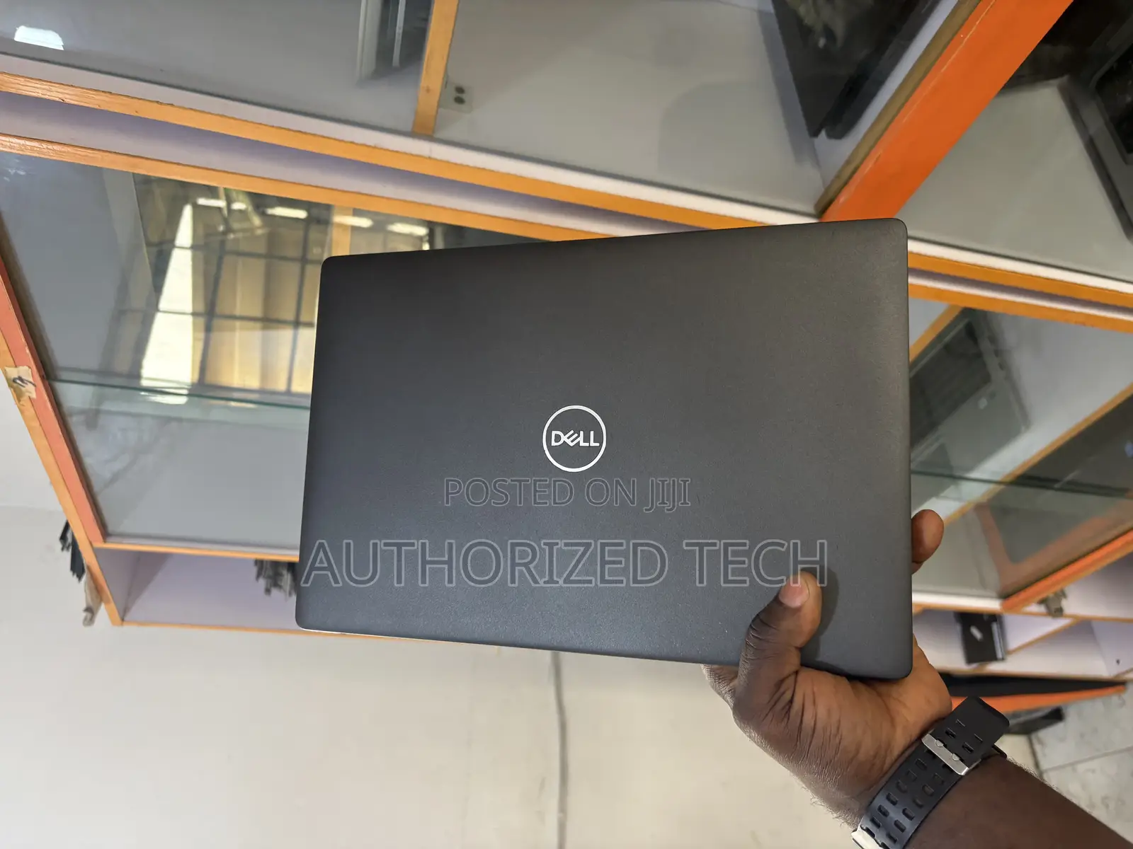 Laptop Dell Latitude 5400 8GB Intel Core i7 SSD 256GB