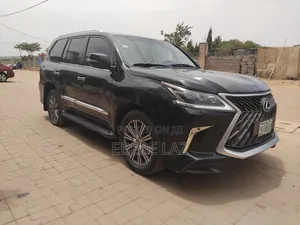 Lexus LX 570 AWD 2013 Black