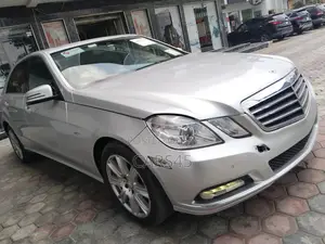 Mercedes-Benz E350 2012 Silver
