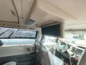 Toyota Sienna Limited 7 Passenger 2012 Gray