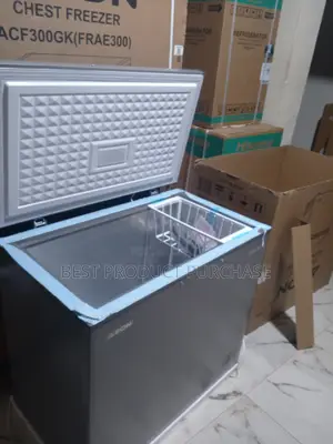 Energy Saving Aeon 200l Chest Freezer - Low Power Consumption