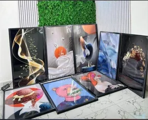 Portraits, Artworks and Interior Decoration