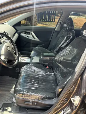 Toyota Camry SE 4dr Sedan (2.5L 4cyl 6AM) 2010 Gray