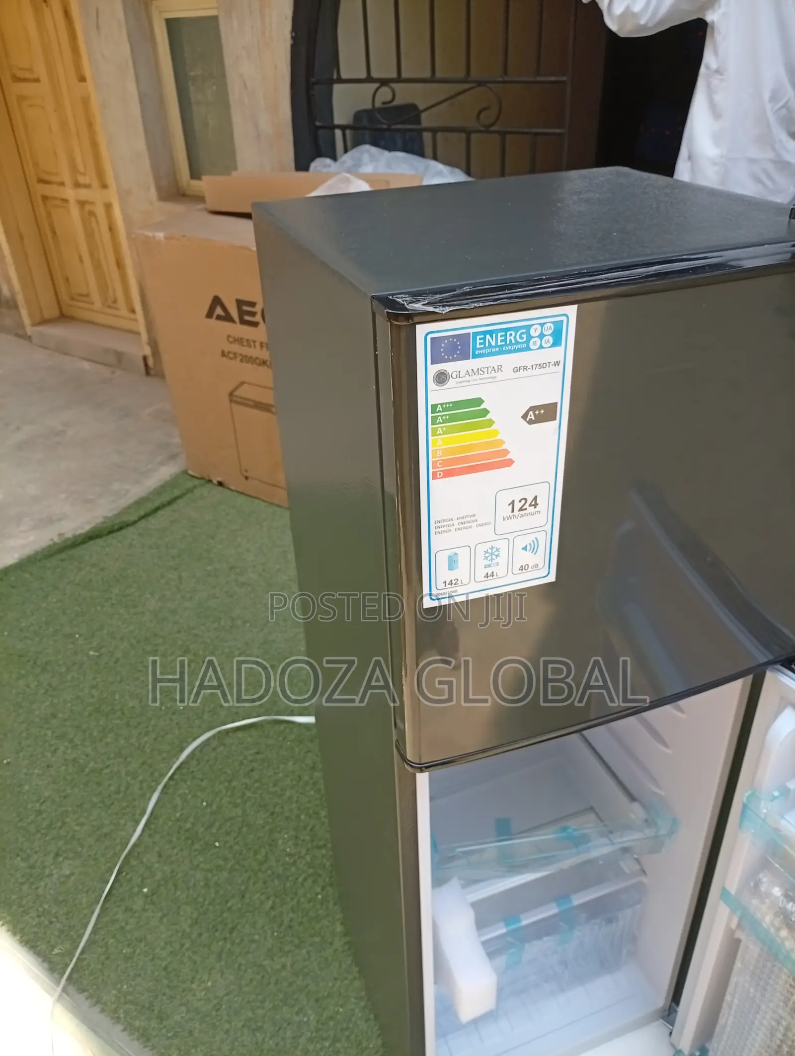 Glamstar 175l Refrigerator – Compact Design With Large Storage