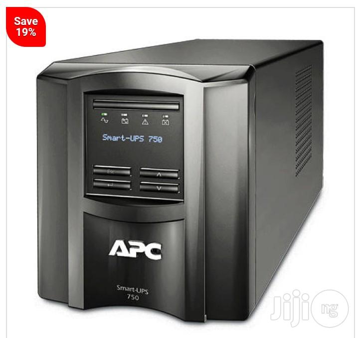 Apc Smart-Ups 750va LCD 230v