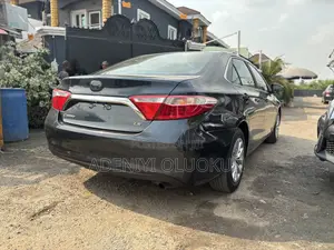 Toyota Camry LE 4dr Sedan (2.5L 4cyl 6A) 2015 Blue
