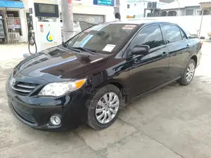 Toyota Corolla 2013 Black
