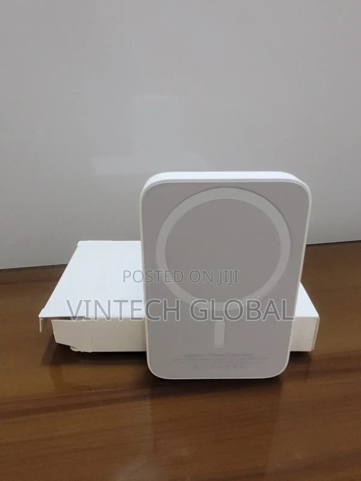 Apple Magnetic Battery Pack