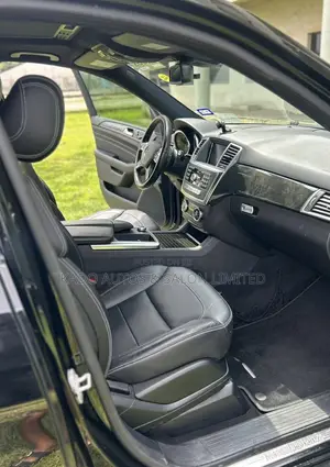 Mercedes-Benz M Class ML350 4dr SUV (3.5L 6cyl 7A) 2015 Black