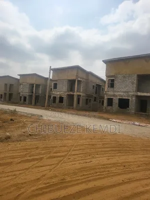 2bdrm Block of Flats in Greatview Estate, for sale