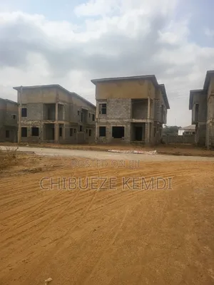 2bdrm Block of Flats in Greatview Estate, for sale